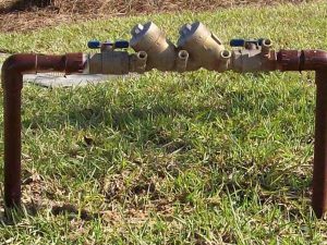Backflow prevention system, with turn-on and shut-off valves.